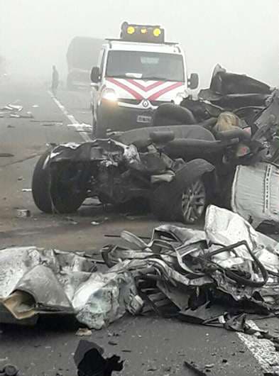 Dos muertos en choque frontal en la ruta 3 – Infoolavarria
