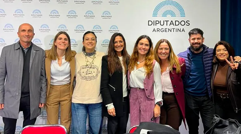 Del encuentro, también participó el olavarriense Eduardo Rodríguez.